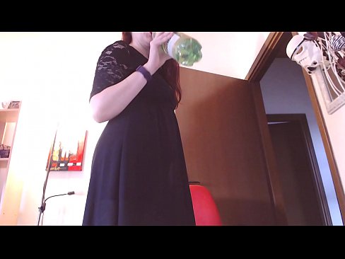 ❤️ Paklusni vergė, mėgstanti nešvarias ir sultingas kelnaites, priversta masturbuotis pažiūrėjusi šį vaizdo įrašą! Seks video prie lt.passionateembracespotlight.ru ❤