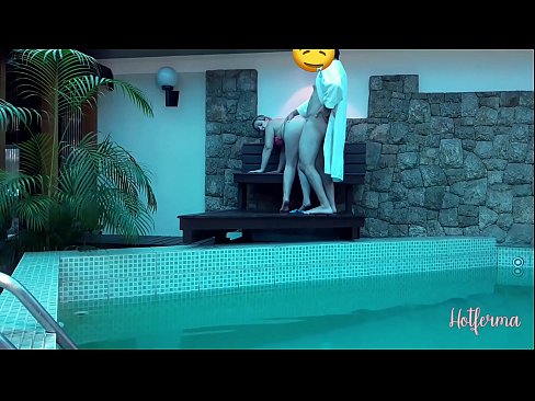 ❤️ Bosas pakviečia tarnaitę į baseiną, bet negalėjo atsispirti karštam Seks video prie lt.passionateembracespotlight.ru ❤